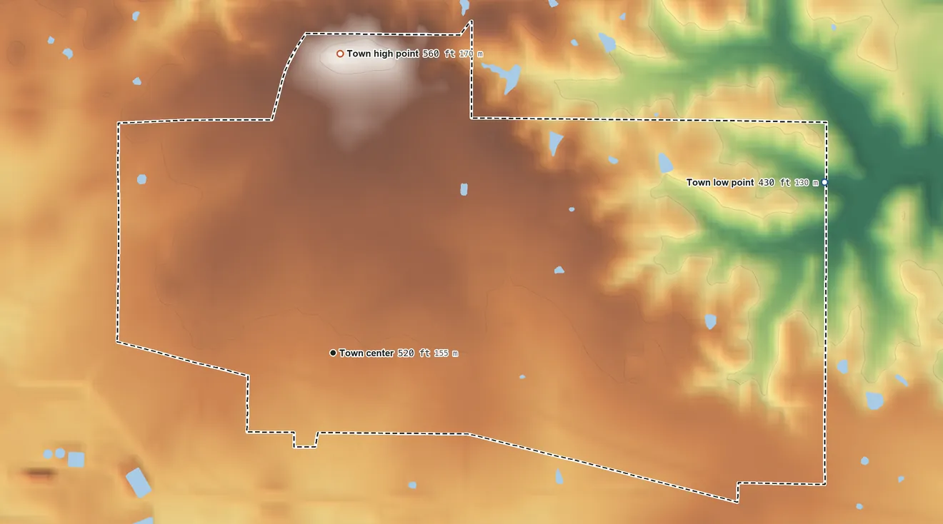 Topographic elevation map of Valliant, Oklahoma, shaded from 430 ft on the east side to 560 ft on the north side