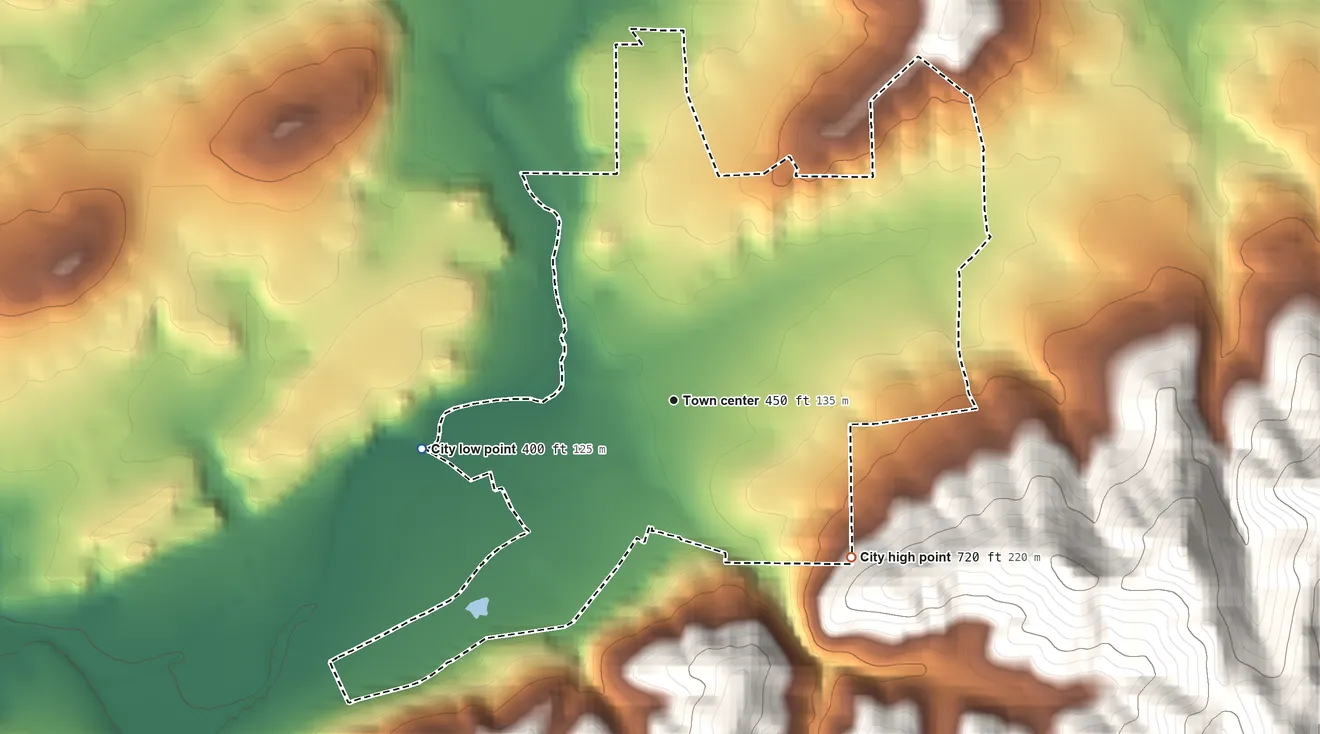 Topographic elevation map of Oakland, Oregon, shaded from 400 ft on the west side to 720 ft on the southeast edge, below higher ground just outside
