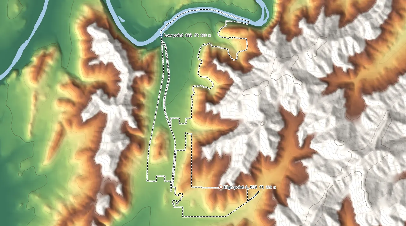 Topographic elevation map of Roseburg North, Oregon, shaded from 420 ft on the north side to 1,050 ft on the south edge, below higher ground just outside