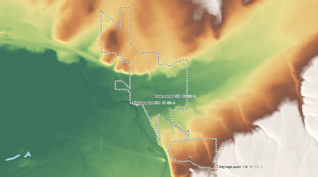 Topographic elevation map of Stanfield, Oregon, shaded from 580 ft on the west side to 730 ft on the southeast side