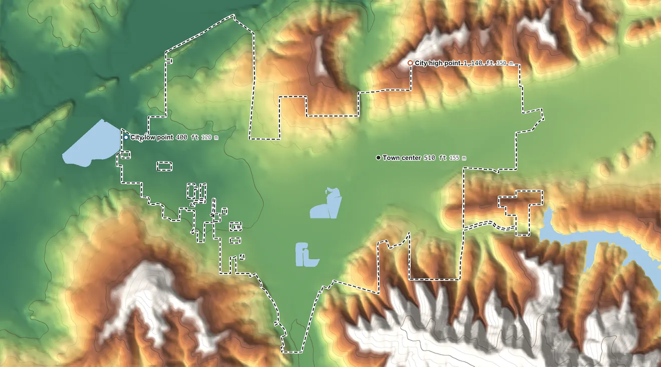 Topographic elevation map of Sutherlin, Oregon, shaded from 400 ft on the west side to 1,140 ft on the north side