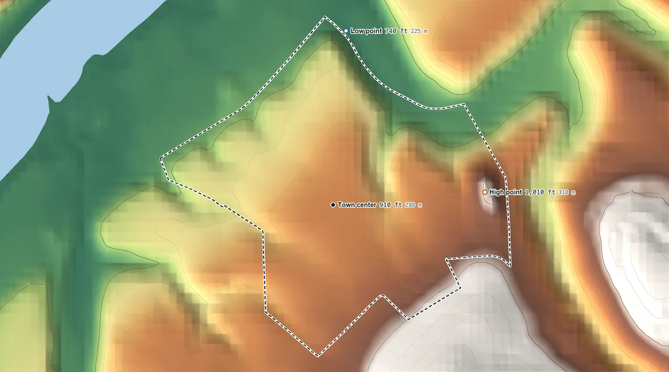 Topographic elevation map of Blaine Hill, Pennsylvania, shaded from 740 ft on the north side to 1,010 ft on the east side