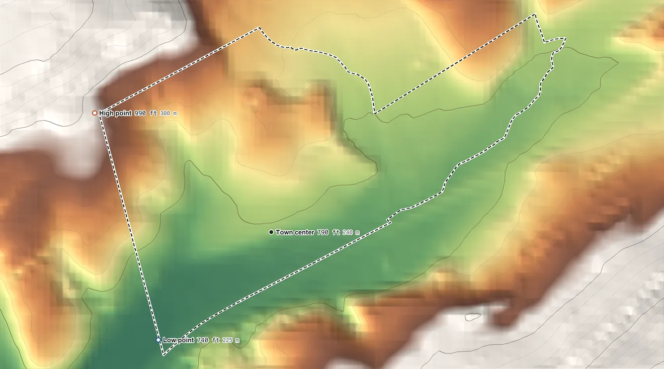 Topographic elevation map of Brockton, Pennsylvania, shaded from 740 ft on the southwest side to 990 ft at the foot of the Broad Mountain