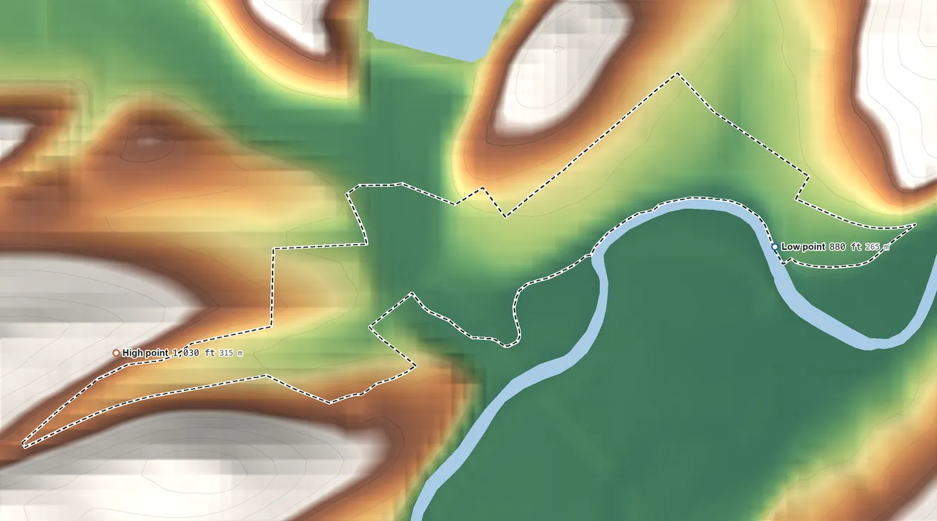 Topographic elevation map of Canoe Creek, Pennsylvania, shaded from 880 ft on the east side to 1,030 ft on the west edge, below higher ground just outside