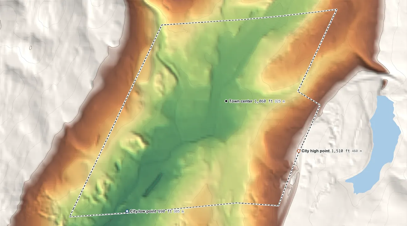 Topographic elevation map of Carbondale, Pennsylvania, shaded from 990 ft on the southwest side to 1,510 ft at the foot of the Moosic Mountains