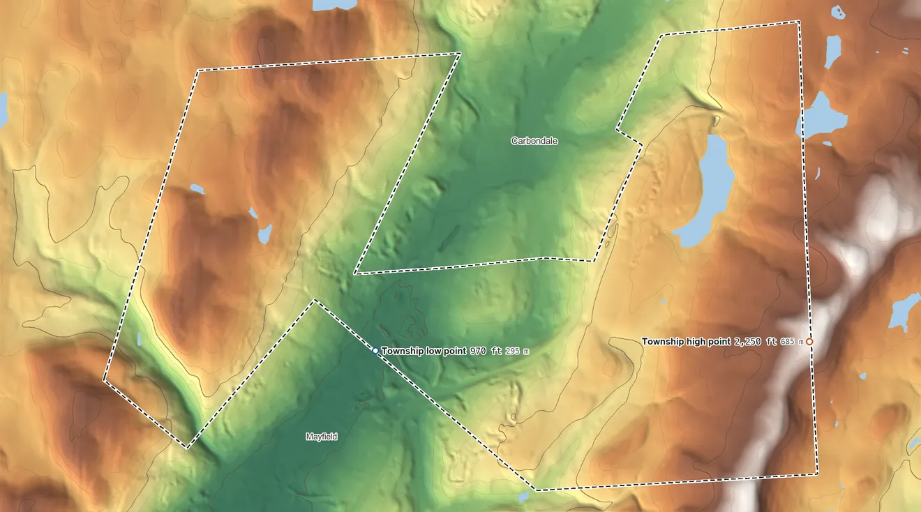 Topographic elevation map of Carbondale Township, Pennsylvania, shaded from 970 ft on the southwest side to 2,250 ft on the east edge, below higher ground just outside