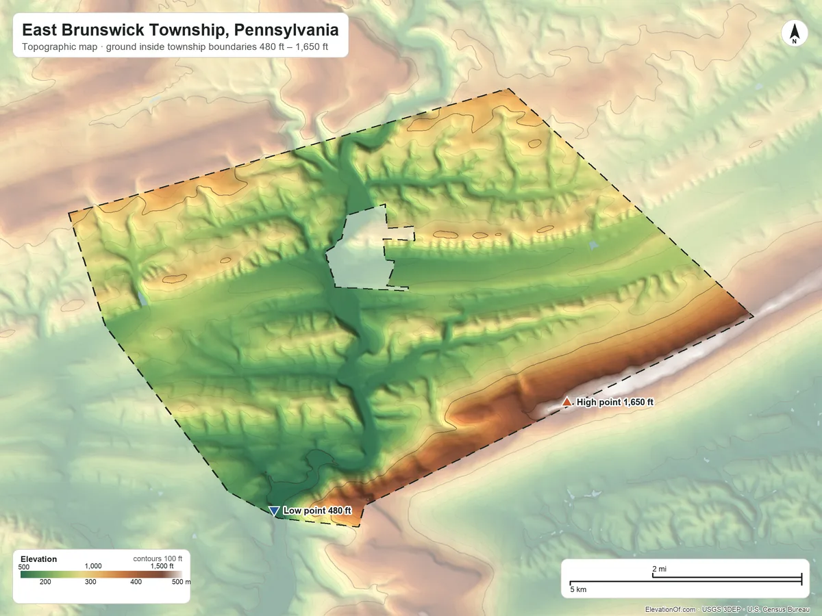 Topographic elevation map of East Brunswick Township, Pennsylvania, shaded from 480 ft on the south side to 1,650 ft on Dans Pulpit