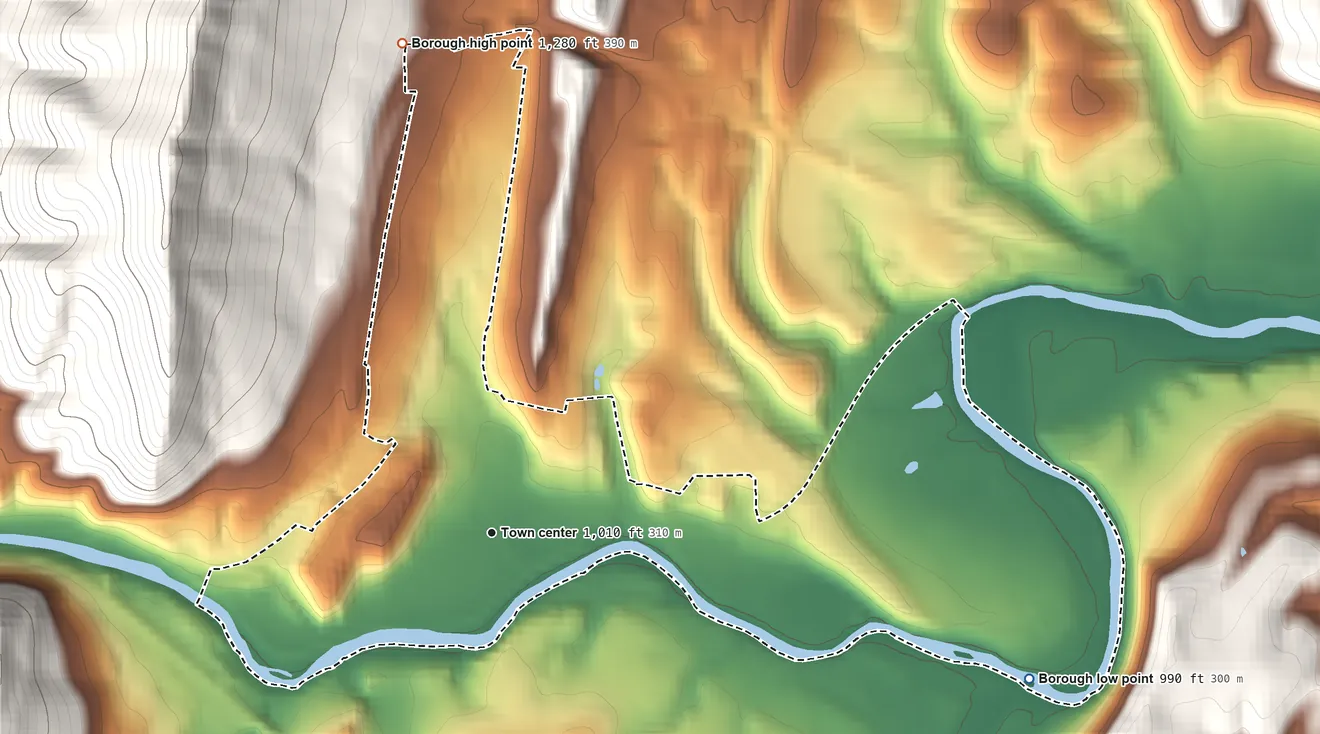 Topographic elevation map of Everett, Pennsylvania, shaded from 990 ft on the east side to 1,280 ft at the foot of the Tussey Mountain