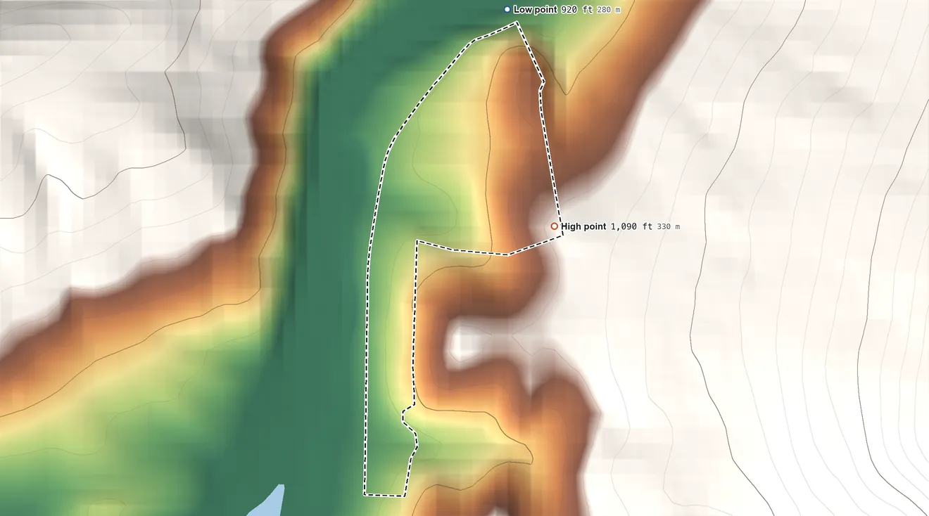 Topographic elevation map of Moores Mill, Pennsylvania, shaded from 920 ft on the north side to 1,090 ft on the east edge, below higher ground just outside