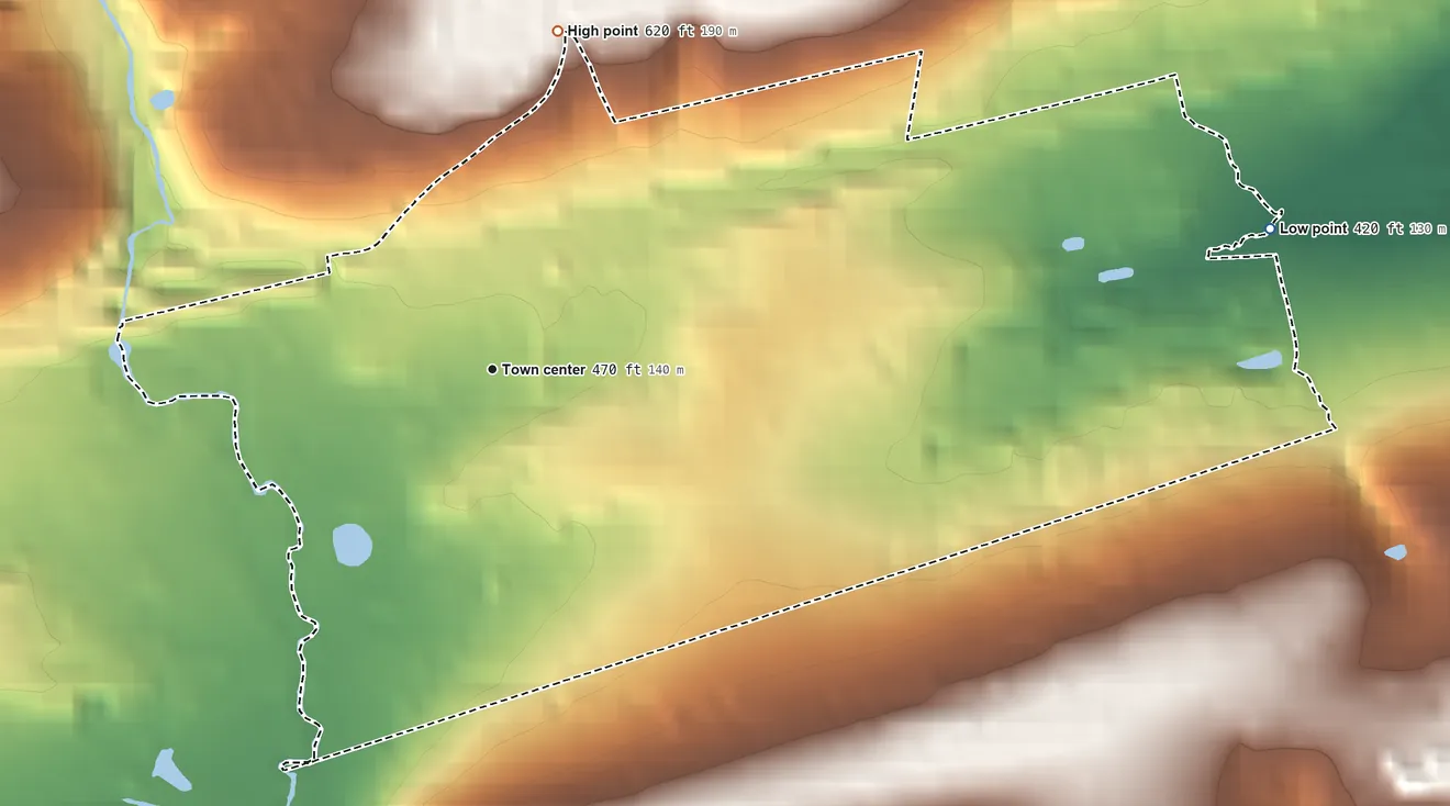 Topographic elevation map of Pomeroy, Pennsylvania, shaded from 420 ft on the east side to 620 ft on the north side