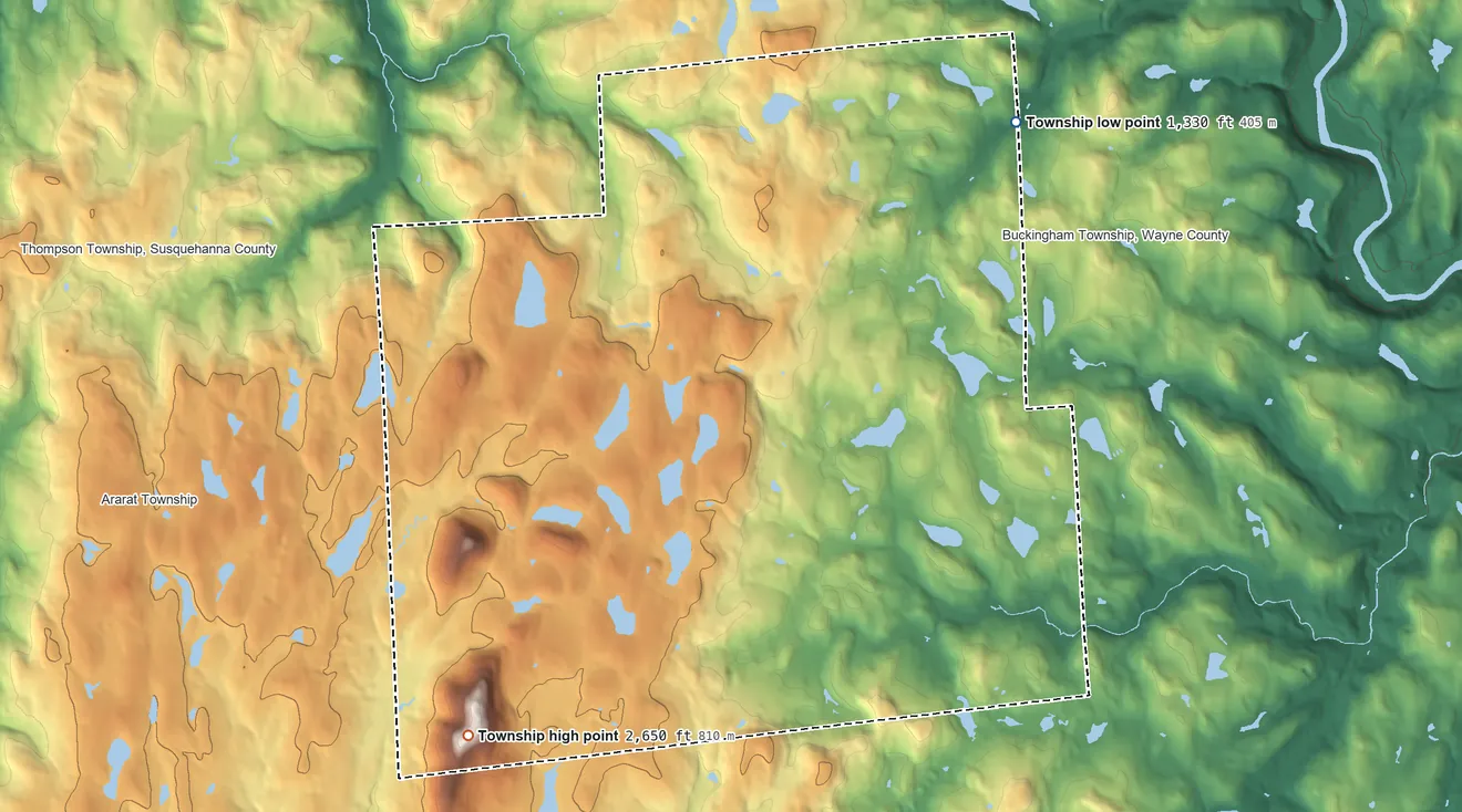 Topographic elevation map of Preston Township, Pennsylvania, shaded from 1,330 ft on the northeast side to 2,650 ft on Mount Ararat