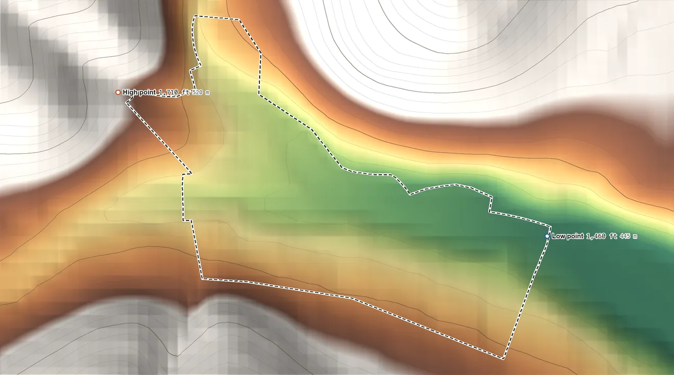 Topographic elevation map of Ski Gap, Pennsylvania, shaded from 1,460 ft on the southeast side to 1,710 ft at the foot of the Tussey Mountain