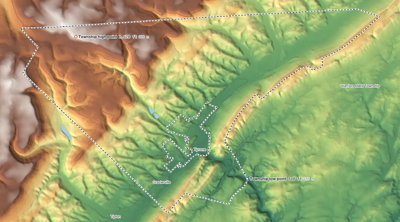 Topographic elevation map of Snyder Township, Pennsylvania, shaded from 840 ft on the southeast side to 2,620 ft on the northwest side