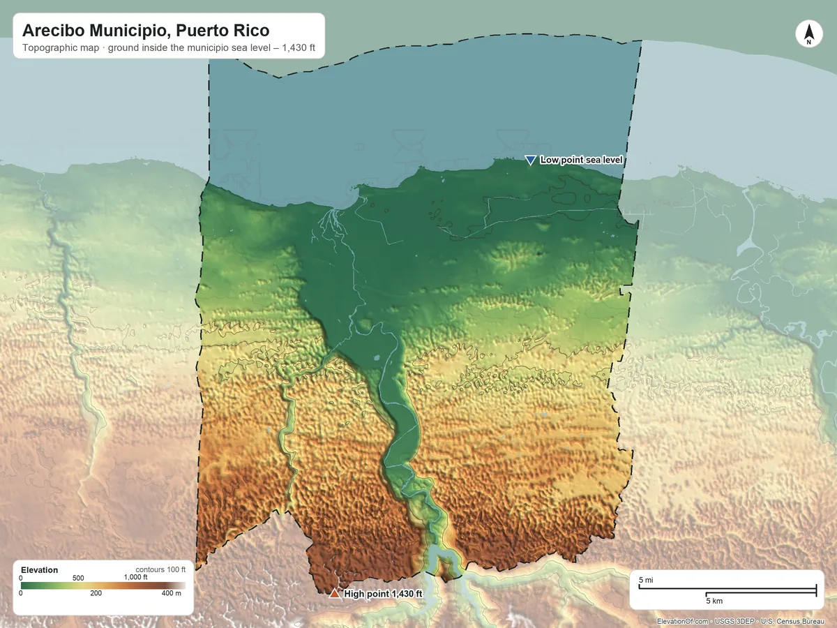 Topographic elevation map of Arecibo Municipio, Puerto Rico, shaded from sea level on the Océano Atlantico to 1,430 ft on the south side