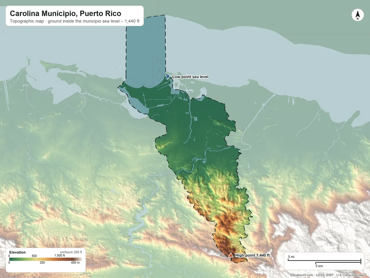 Topographic elevation map of Carolina Municipio, Puerto Rico, shaded from sea level on the Océano Atlántico to 1,440 ft on the south side