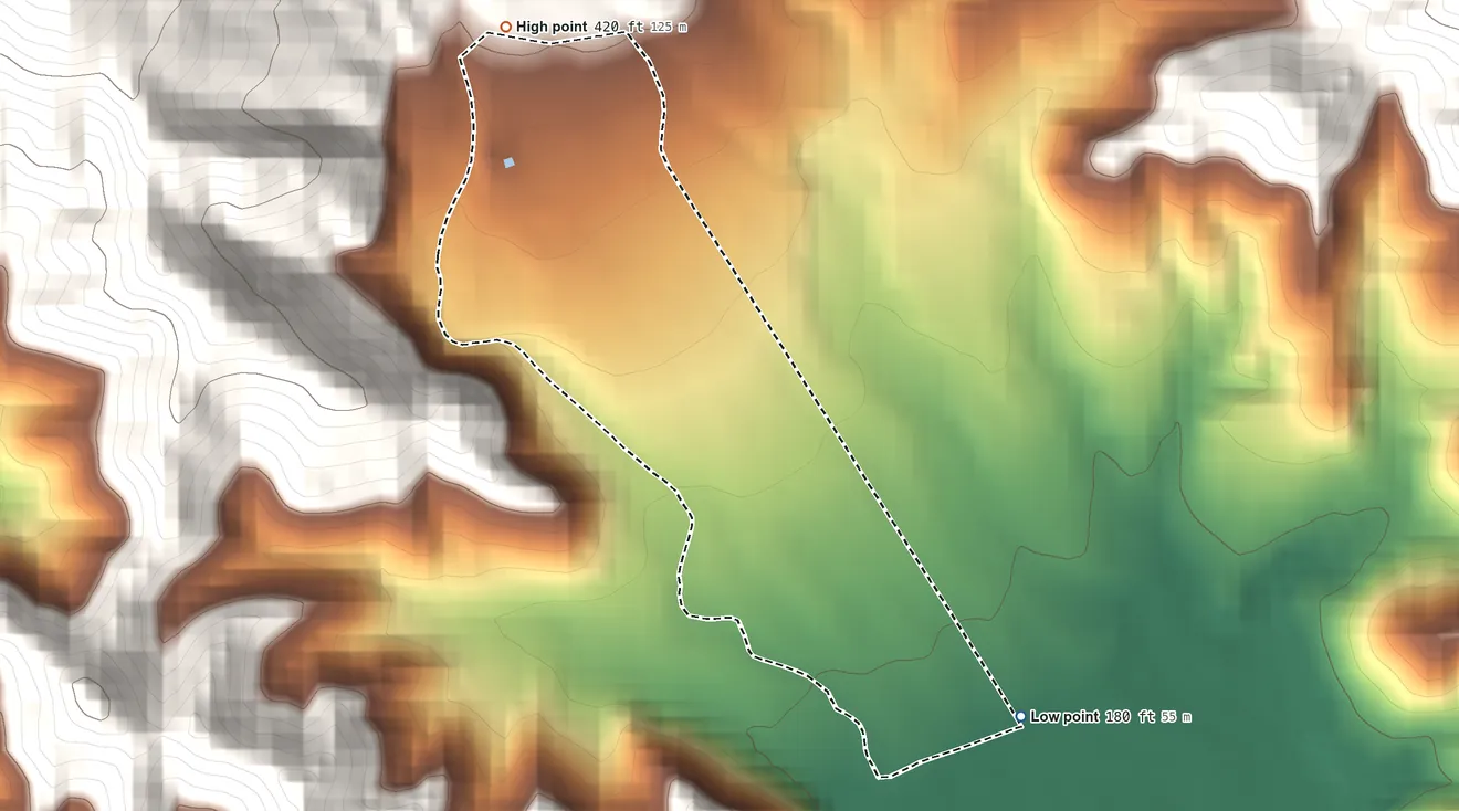 Topographic elevation map of Duque, Puerto Rico, shaded from 180 ft on the southeast side to 420 ft at the foot of the Sierra de Luquillo