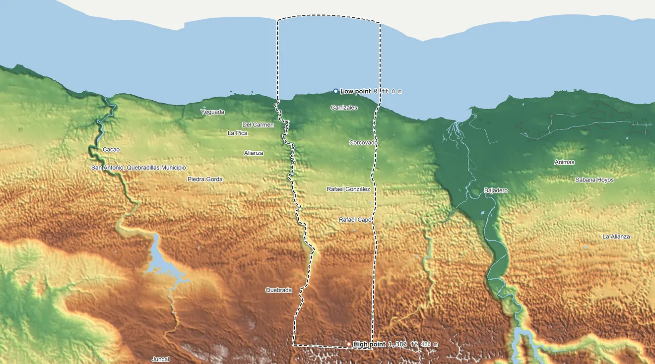 Topographic elevation map of Hatillo Municipio, Puerto Rico, shaded from sea level on the Océano Atlántico to 1,380 ft on the south side