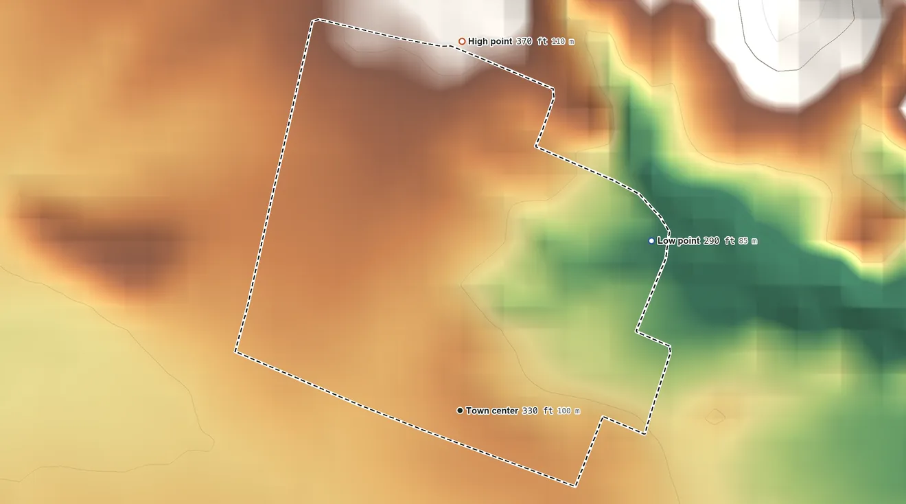 Topographic elevation map of Peña Pobre, Puerto Rico, shaded from 290 ft on the northeast side to 370 ft at the foot of the Sierra de Luquillo