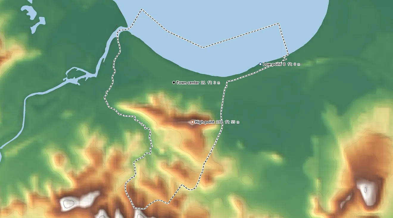 Topographic elevation map of Playa Fortuna, Puerto Rico, shaded from sea level level on the Océano Atlántico to 180 ft at the foot of the Sierra de Luquillo