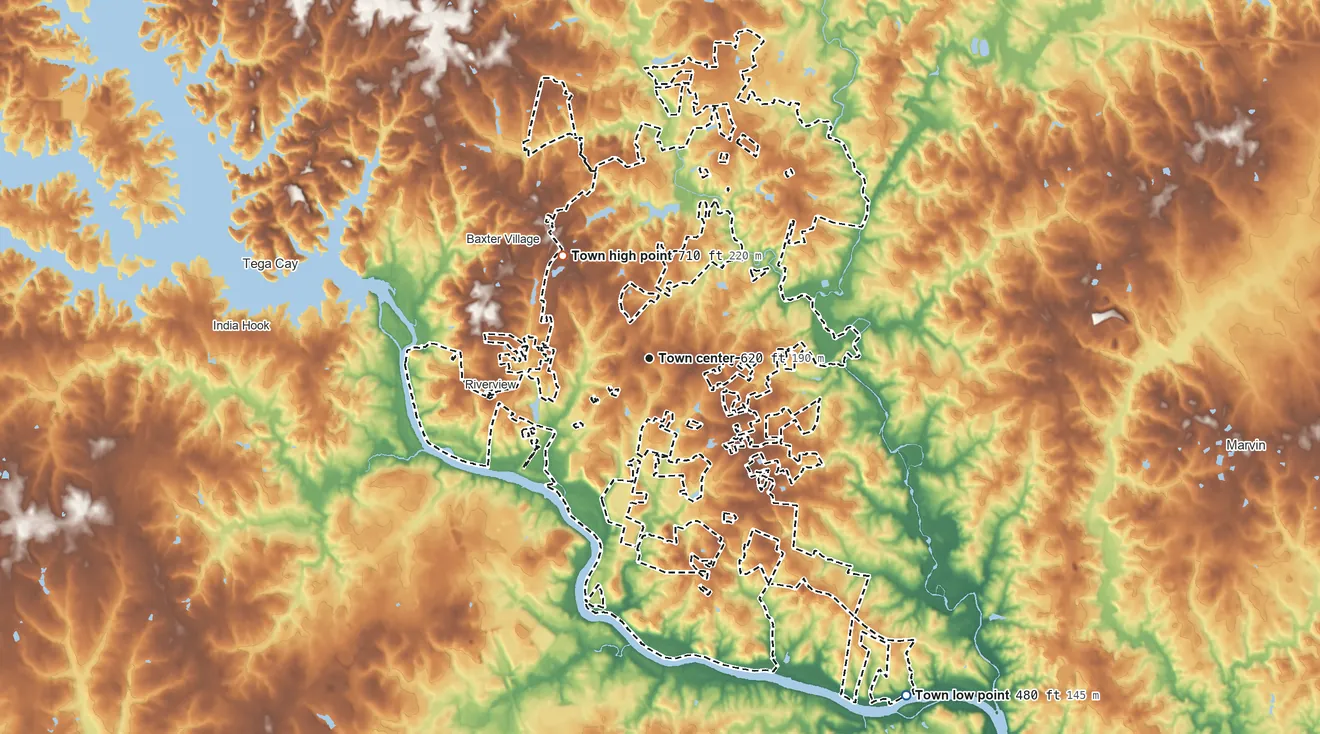Topographic elevation map of Fort Mill, South Carolina, shaded from 480 ft on the southeast side to 710 ft on the northwest side