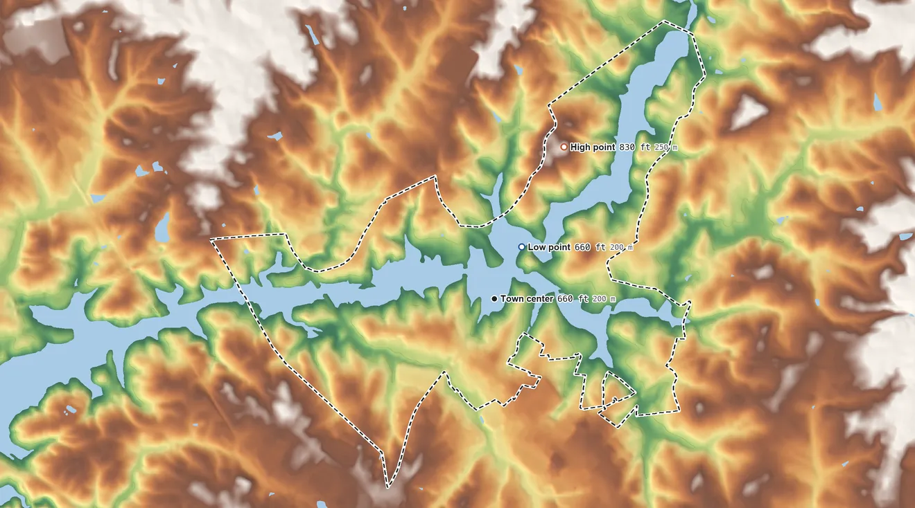 Topographic elevation map of Northlake, South Carolina, shaded from 660 ft near the middle to 830 ft on the northeast side