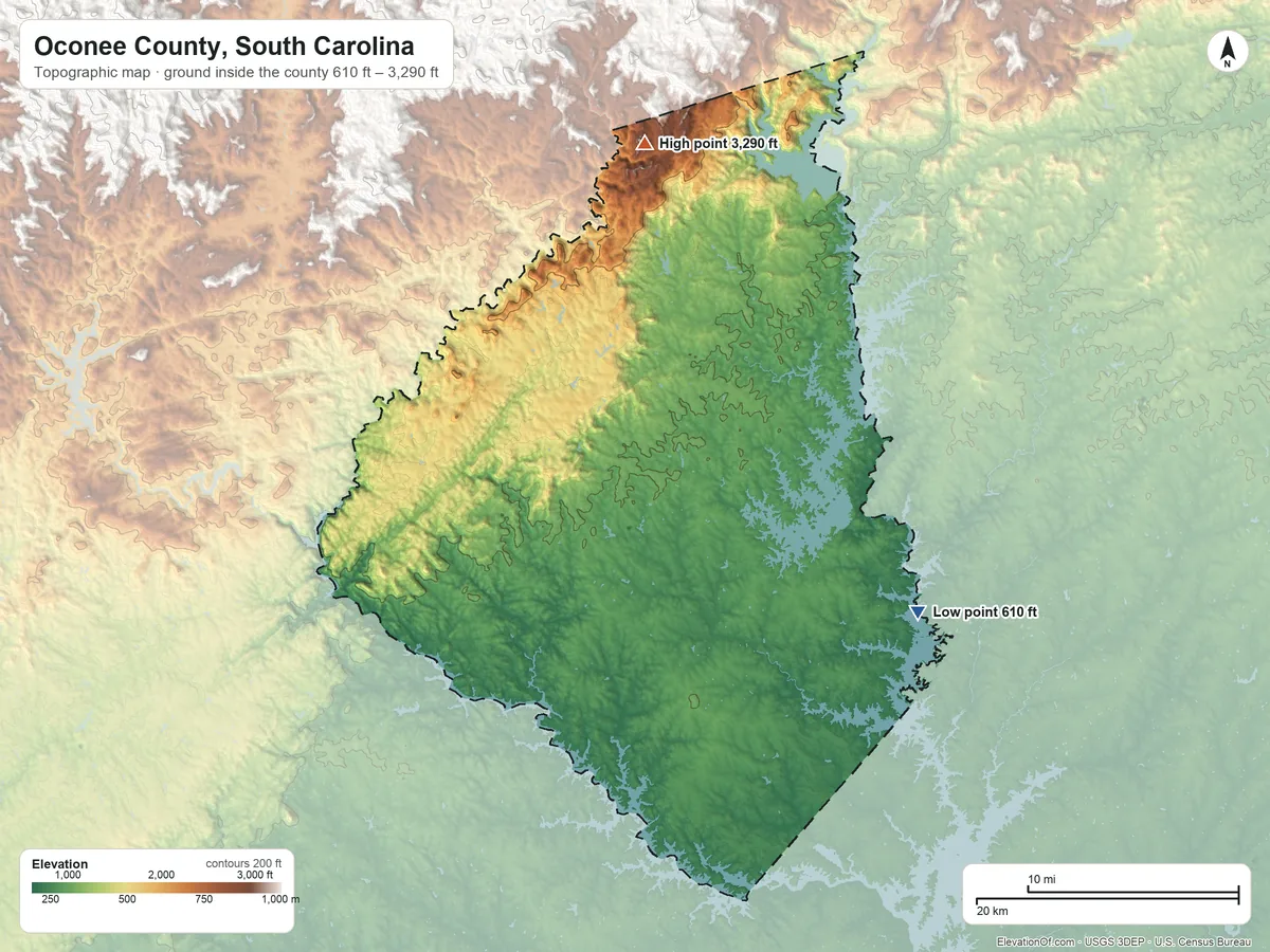 Topographic elevation map of Oconee County, South Carolina, shaded from 610 ft on the southeast side to 3,290 ft on Fork Mountain