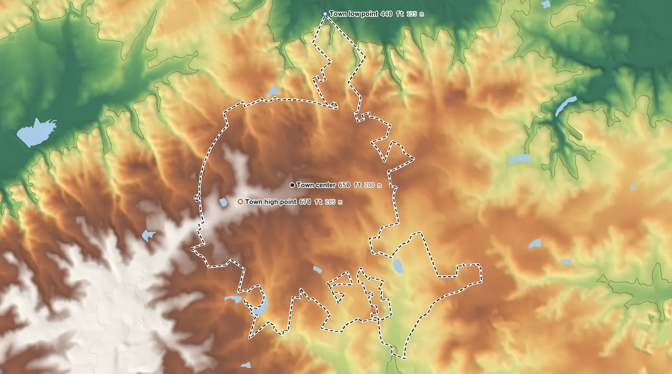 Topographic elevation map of Pageland, South Carolina, shaded from 440 ft on the north side to 670 ft on the west side