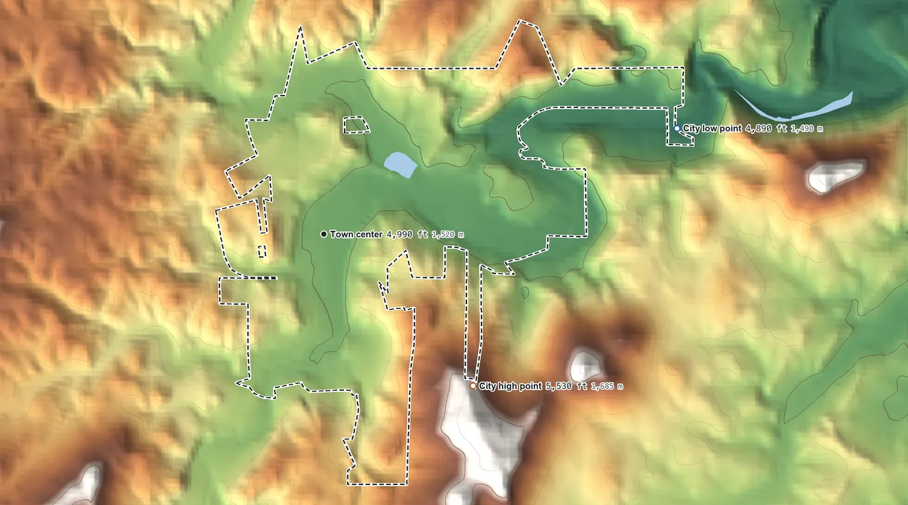 Topographic elevation map of Hill City, South Dakota, shaded from 4,890 ft on the east side to 5,530 ft on the southeast edge, below higher ground just outside