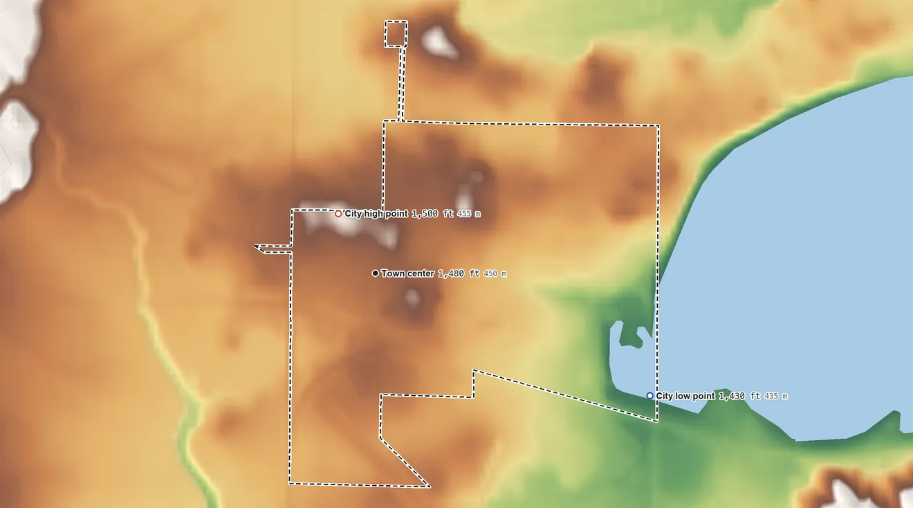 Topographic elevation map of Lake Andes, South Dakota, shaded from 1,430 ft on the southeast side to 1,500 ft on the northwest side