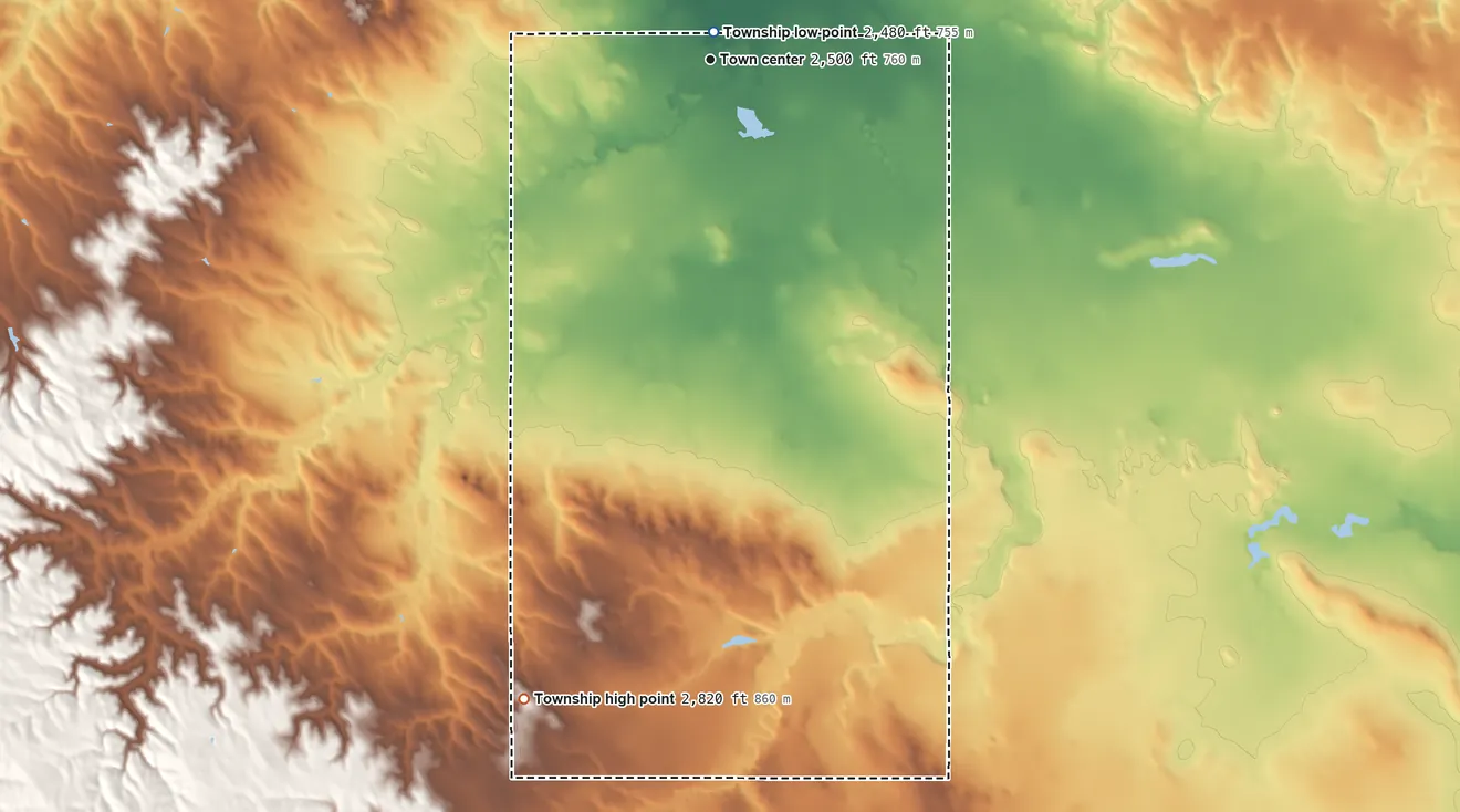 Topographic elevation map of Norris Township, South Dakota, shaded from 2,480 ft near the middle to 2,820 ft on the south side