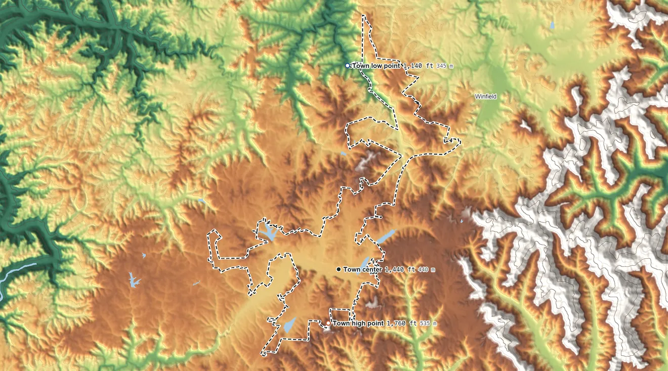 Topographic elevation map of Oneida, Tennessee, shaded from 1,140 ft on the north side to 1,760 ft on the south side