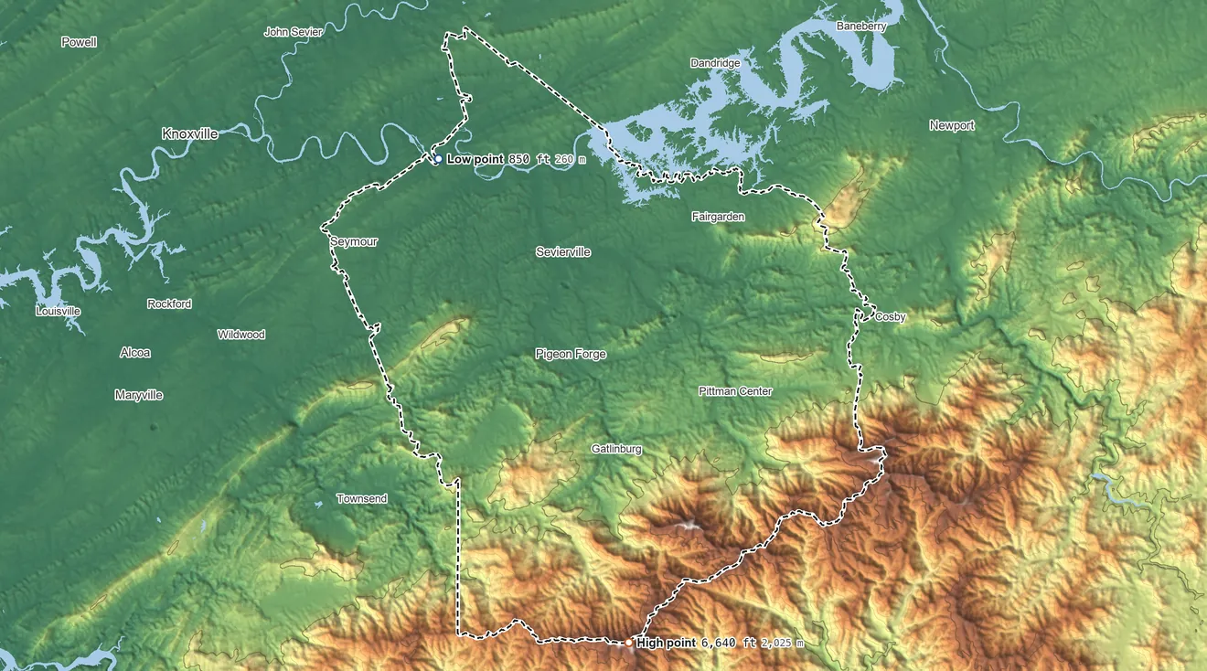 Topographic elevation map of Sevier County, Tennessee, shaded from 850 ft on the northwest side to 6,640 ft on Kuwohi