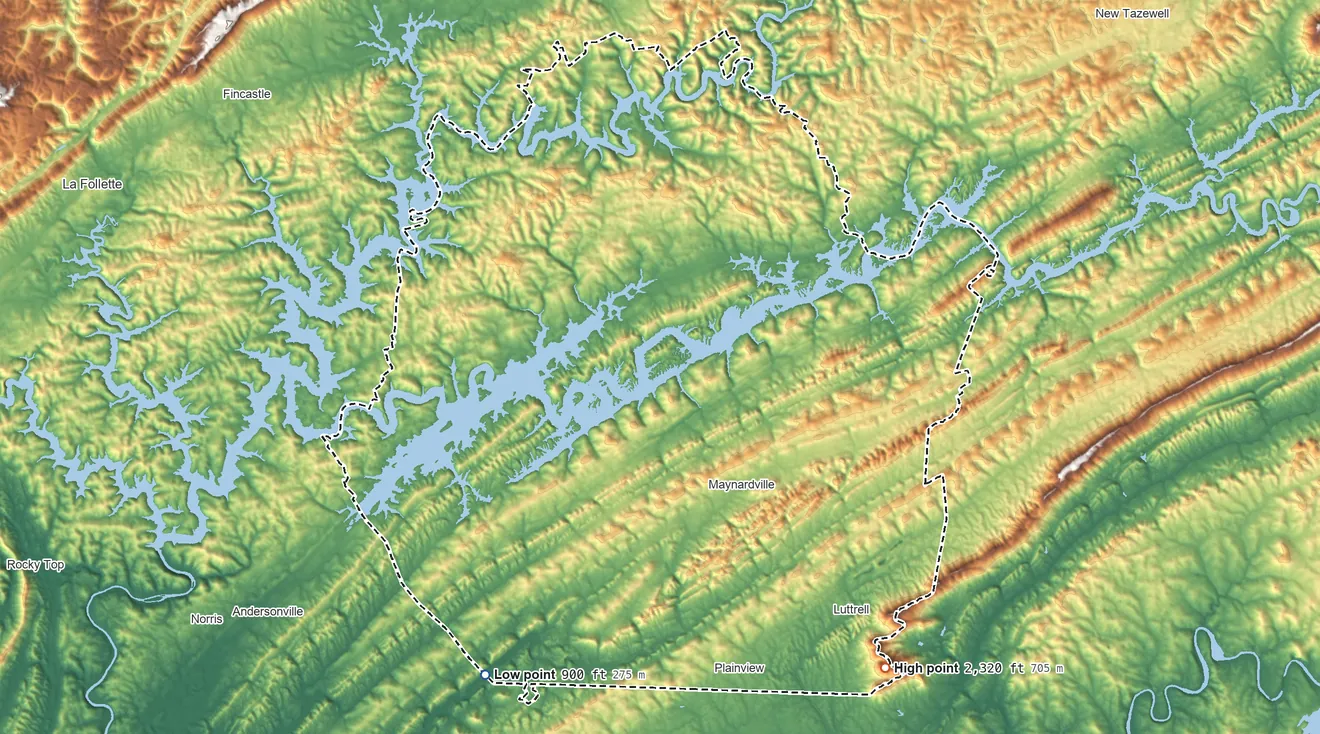 Topographic elevation map of Union County, Tennessee, shaded from 900 ft on the southwest side to 2,320 ft on the southeast side