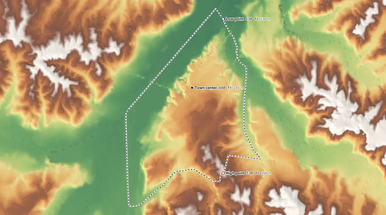 Topographic elevation map of Yuma, Tennessee, shaded from 430 ft on the northeast side to 530 ft on the south side