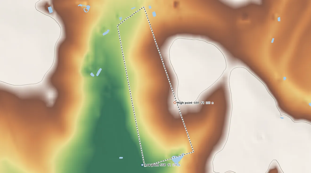 Topographic elevation map of Amaya, Texas, shaded from 560 ft on the south side to 600 ft on the southeast side