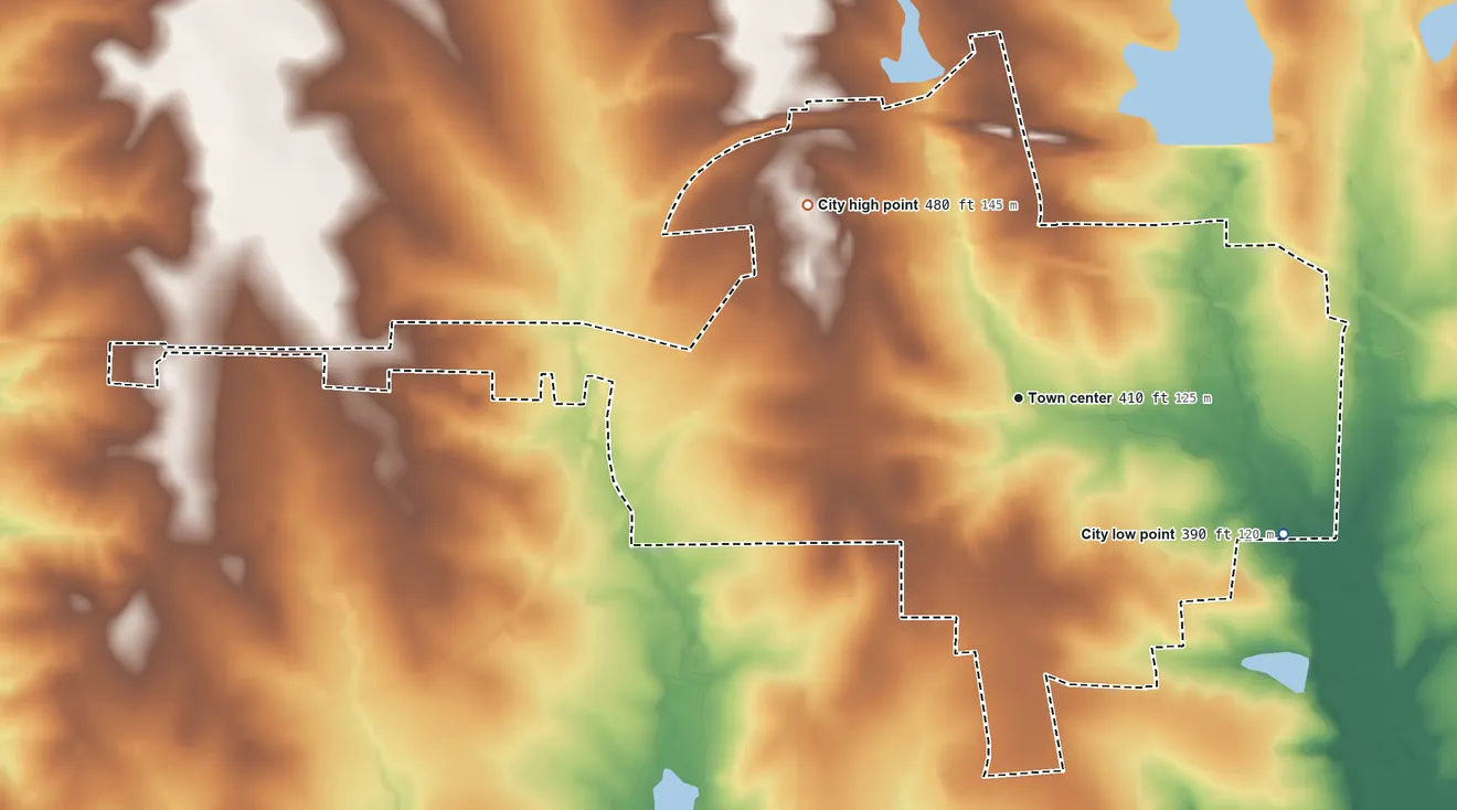 Topographic elevation map of Clarksville, Texas, shaded from 390 ft on the southeast side to 480 ft on the northwest side