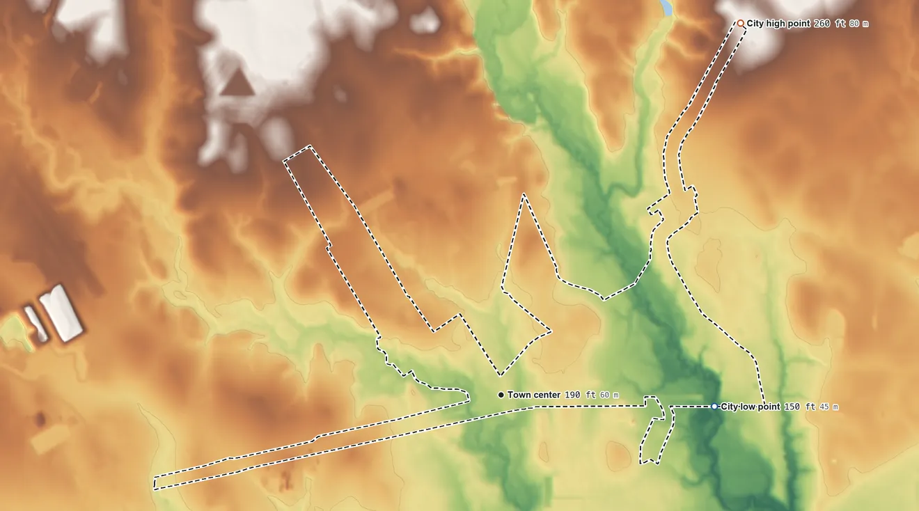 Topographic elevation map of Cut and Shoot, Texas, shaded from 150 ft on the east side to 260 ft on the northeast side