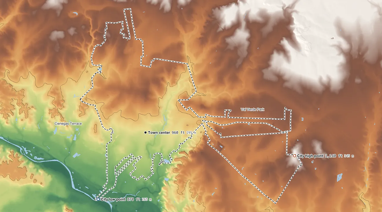 Topographic elevation map of Del Rio, Texas, shaded from 870 ft on the southwest side to 1,140 ft on the east side