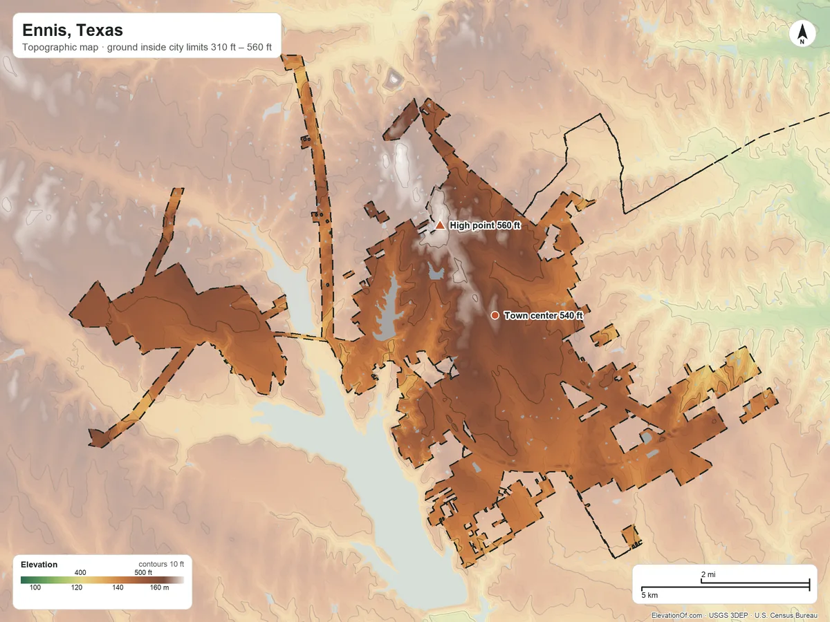 Topographic elevation map of Ennis, Texas, shaded from 310 ft on the northeast side to 560 ft on the northwest side