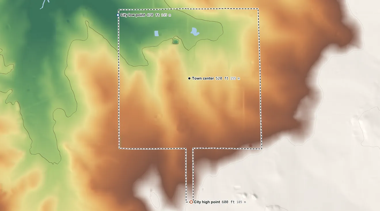 Topographic elevation map of Freer, Texas, shaded from 470 ft on the northwest side to 600 ft on the south side