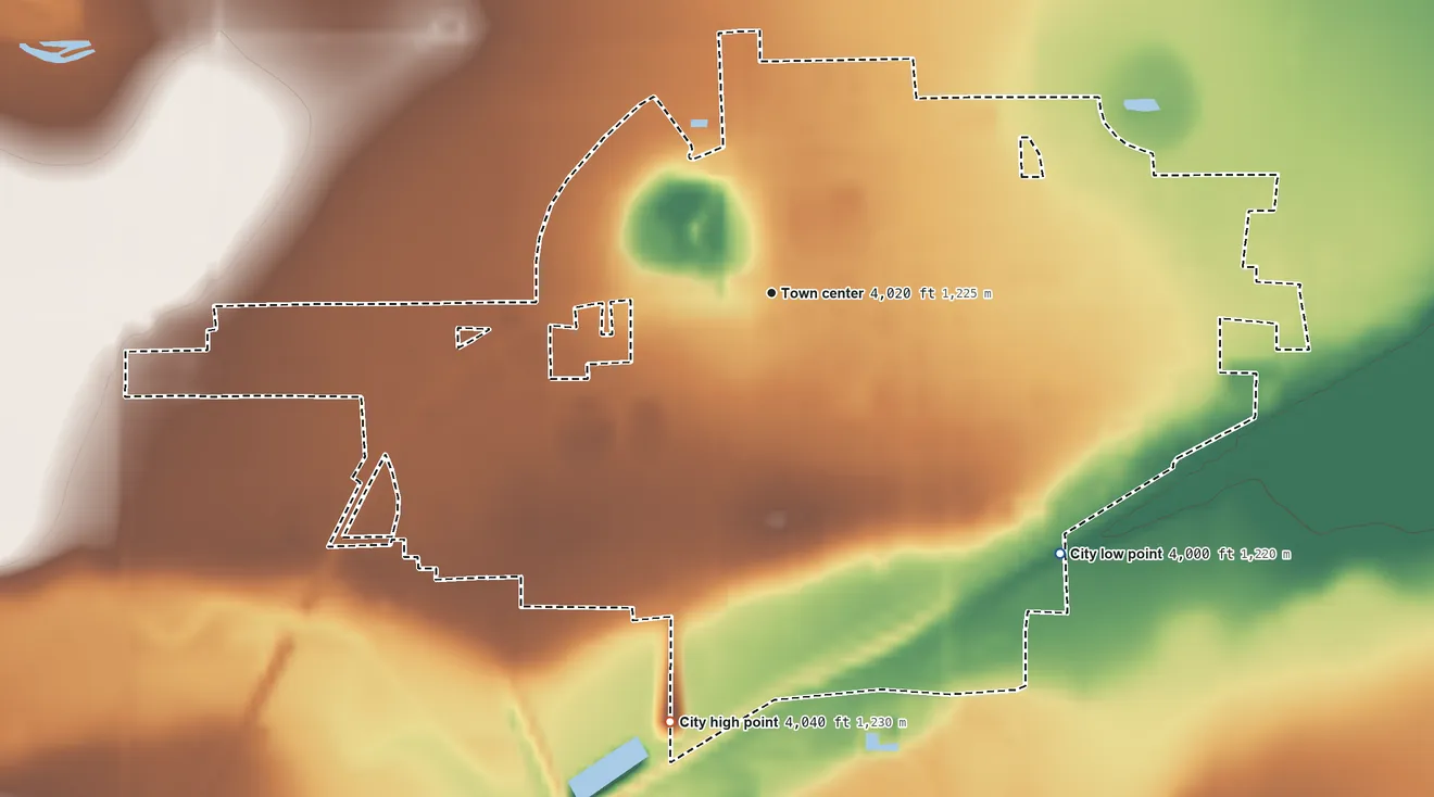 Topographic elevation map of Friona, Texas, shaded from 4,000 ft on the southeast side to 4,040 ft on the south side