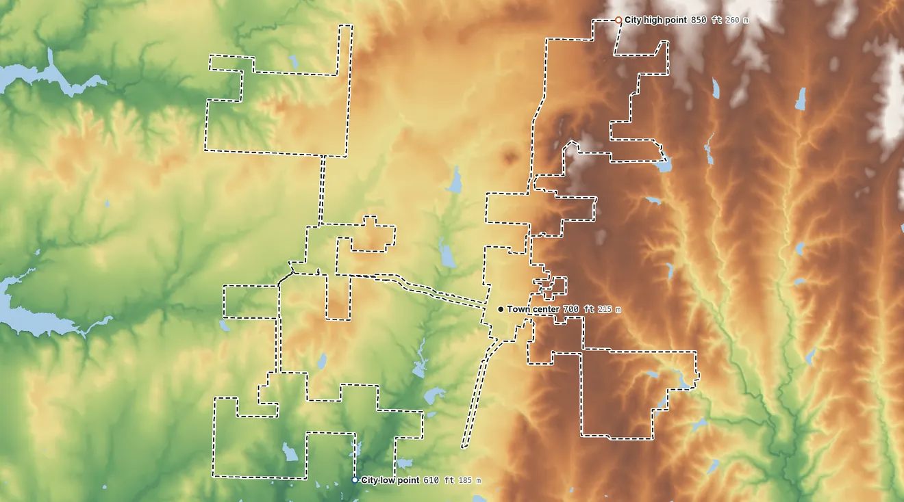 Topographic elevation map of Gunter, Texas, shaded from 610 ft on the southwest side to 850 ft on the north side