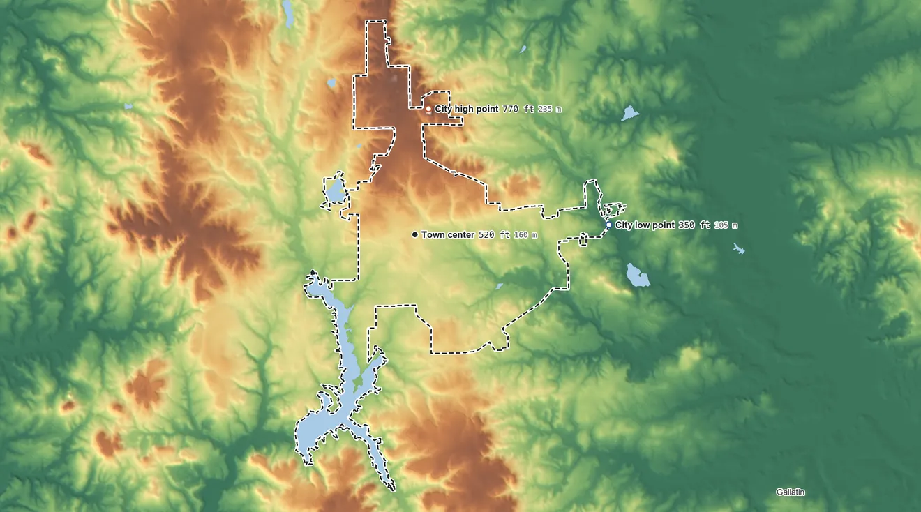 Topographic elevation map of Jacksonville, Texas, shaded from 350 ft on the east side to 770 ft on the north side