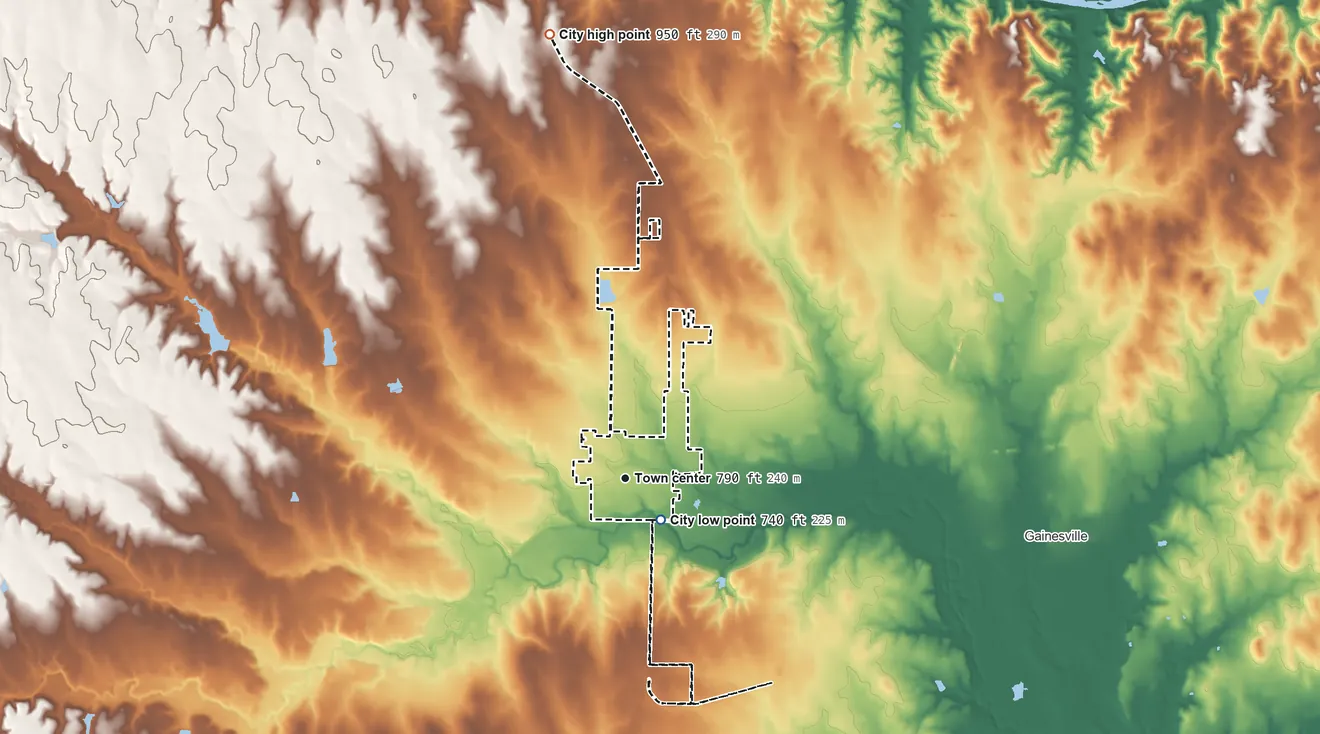 Topographic elevation map of Lindsay, Texas, shaded from 740 ft near the middle to 950 ft on the north side