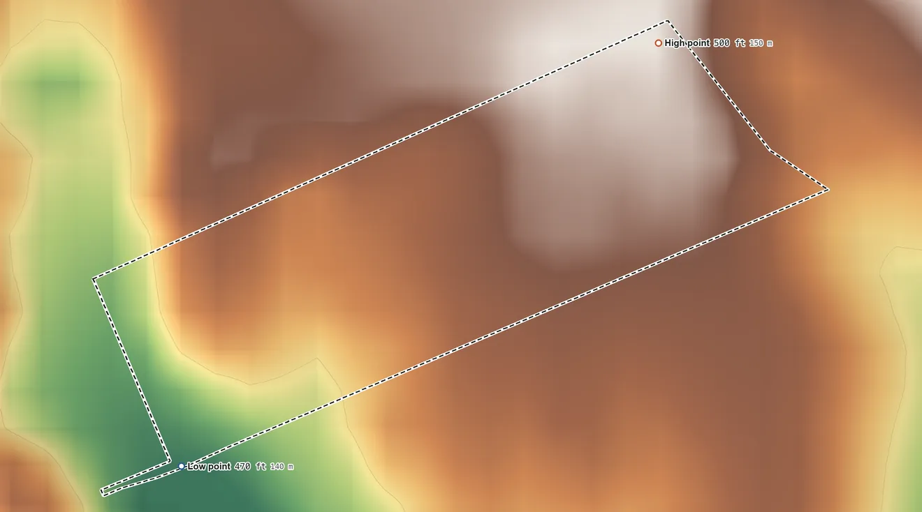 Topographic elevation map of Los Corralitos, Texas, shaded from 470 ft on the southwest side to 500 ft on the northeast side