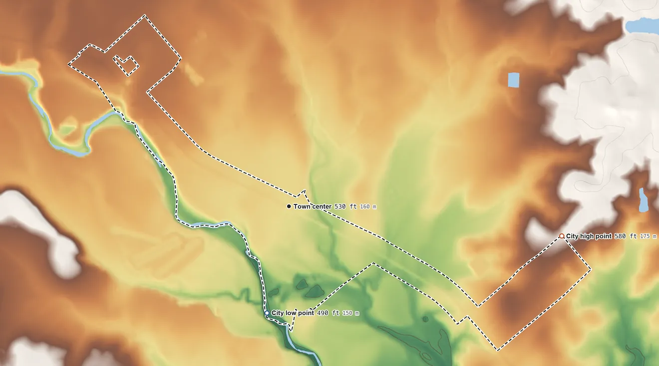 Topographic elevation map of Martindale, Texas, shaded from 490 ft on the south side to 580 ft on the east side