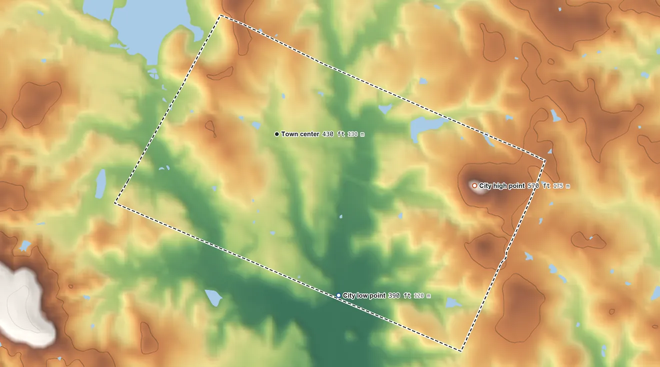 Topographic elevation map of New Chapel Hill, Texas, shaded from 390 ft on the south side to 570 ft on the east side