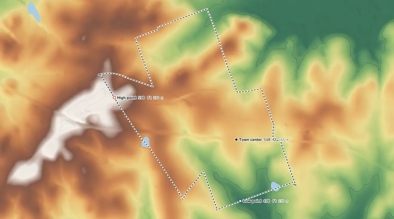 Topographic elevation map of Paige, Texas, shaded from 490 ft on the south side to 590 ft on the west side