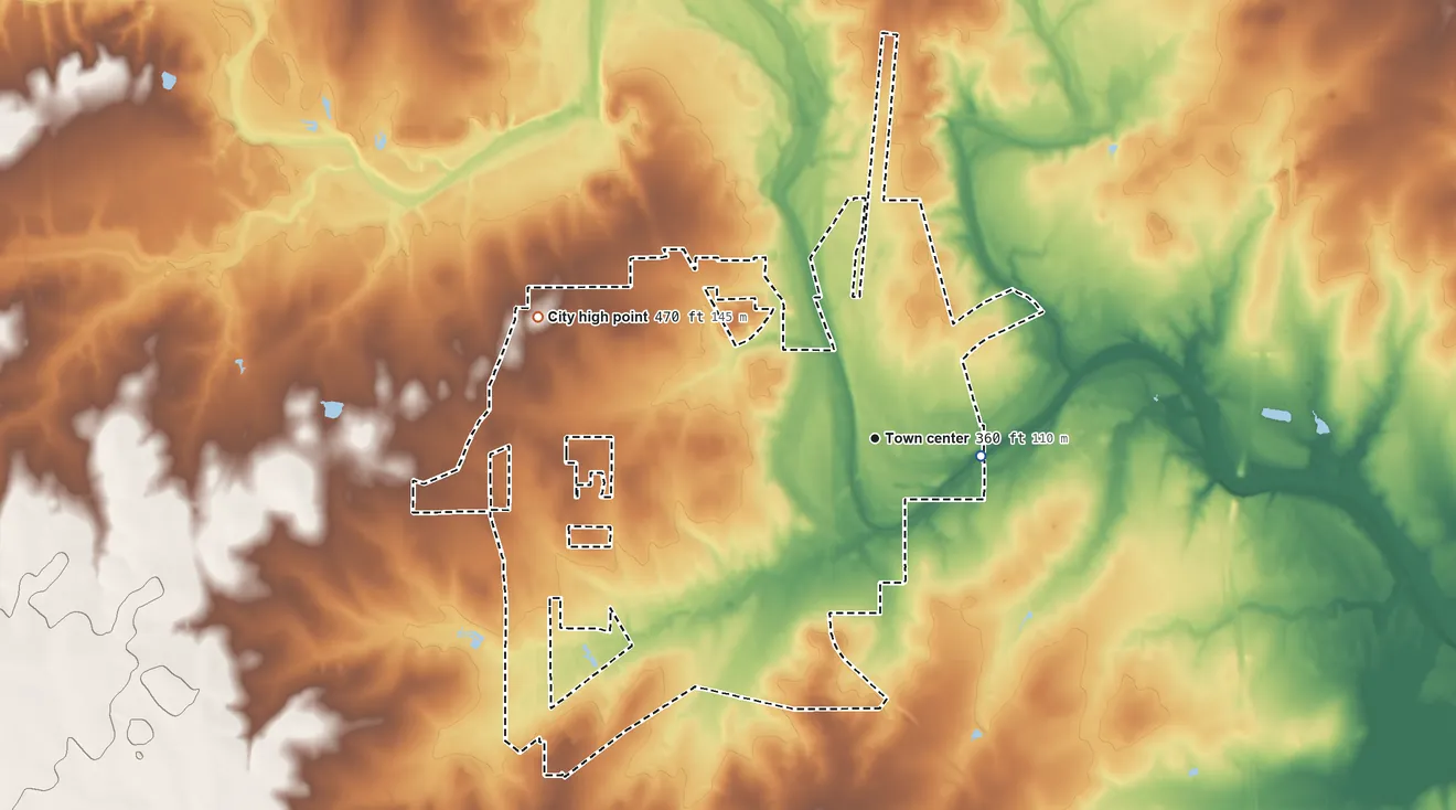 Topographic elevation map of Pleasanton, Texas, shaded from 330 ft on the east side to 470 ft on the west side