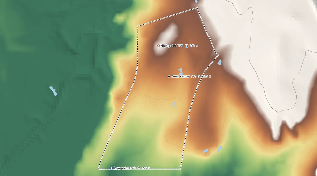 Topographic elevation map of Siesta Acres, Texas, shaded from 740 ft on the southwest side to 790 ft on the north side